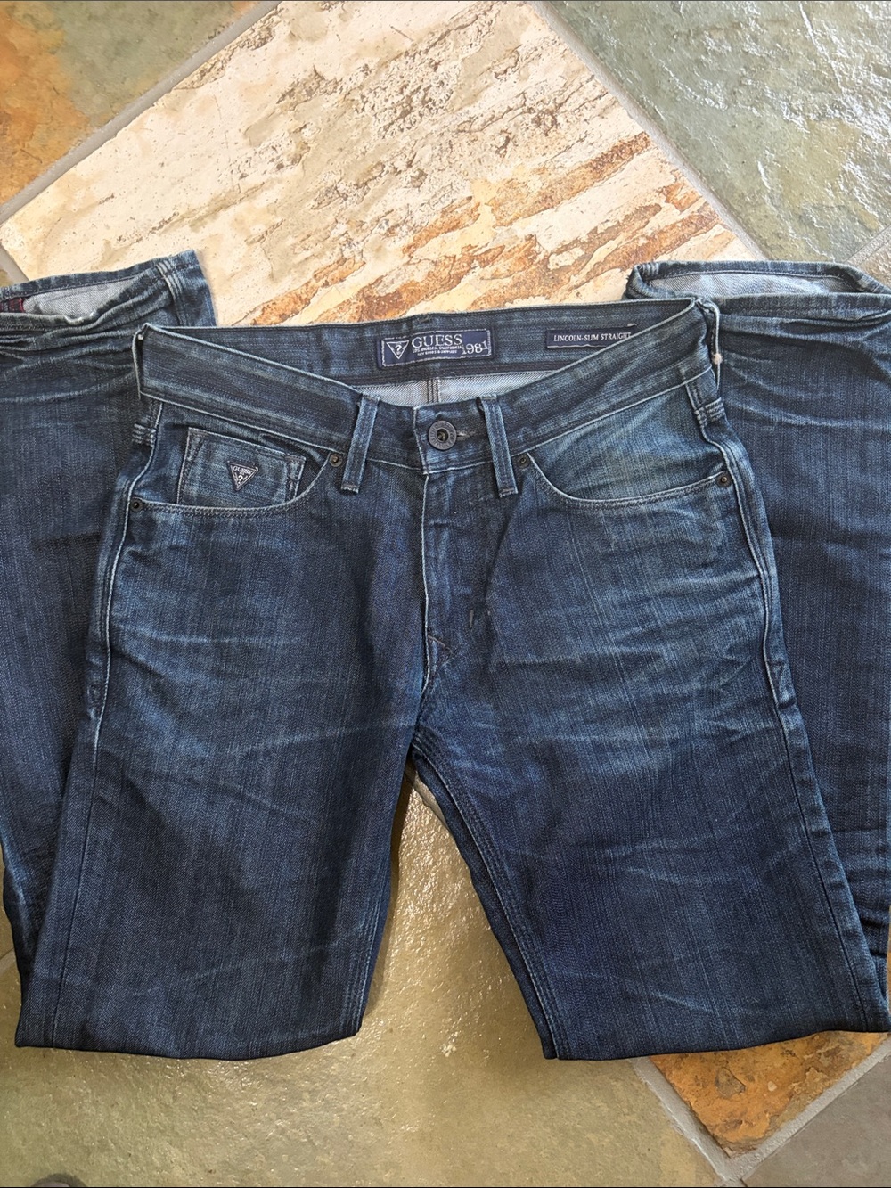 GUESS Men’s Indigo Slim Straight Jeans
